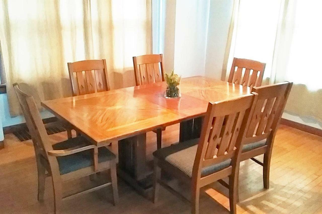 Comfortable 3 Bedroom Craftsman Bungalow In Milwaukee'S Bay View Neighborhood Экстерьер фото