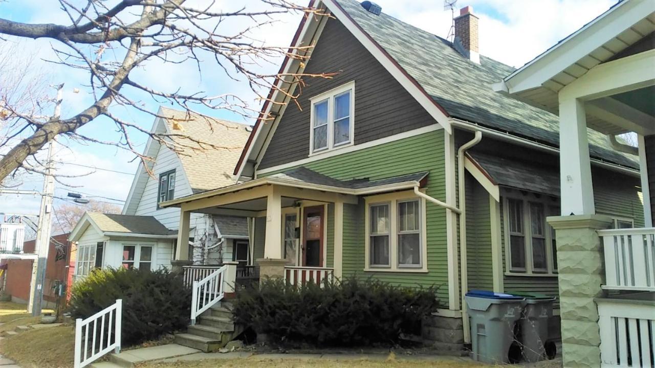 Comfortable 3 Bedroom Craftsman Bungalow In Milwaukee'S Bay View Neighborhood Экстерьер фото